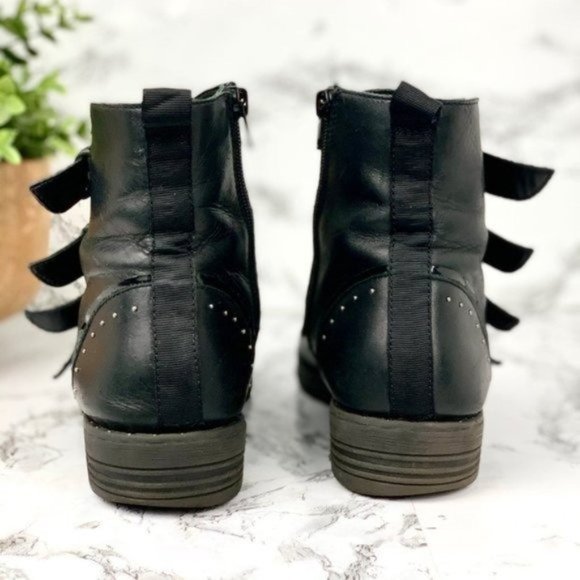 Steve Madden Black Buckle Boots - Picture 6 of 6